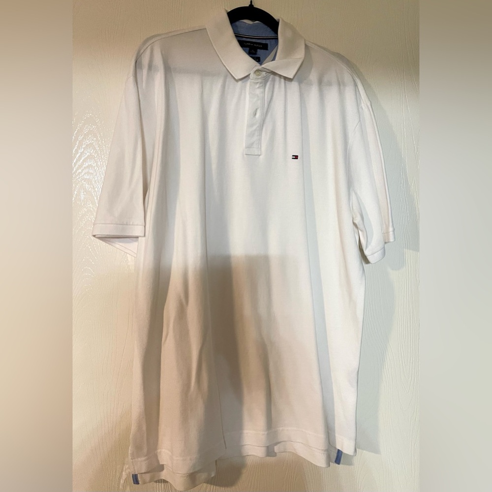 Tommy Hilfiger White Short Sleeve Polo with Chest Flag